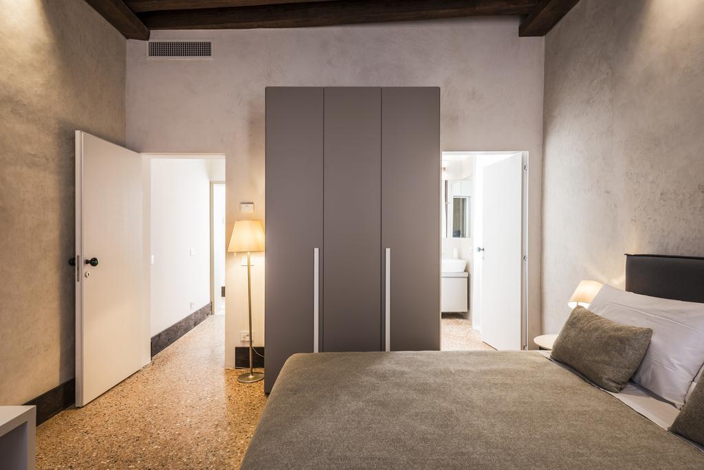 ונציה Myplace Campo Santa Margherita Apartments מראה חיצוני תמונה