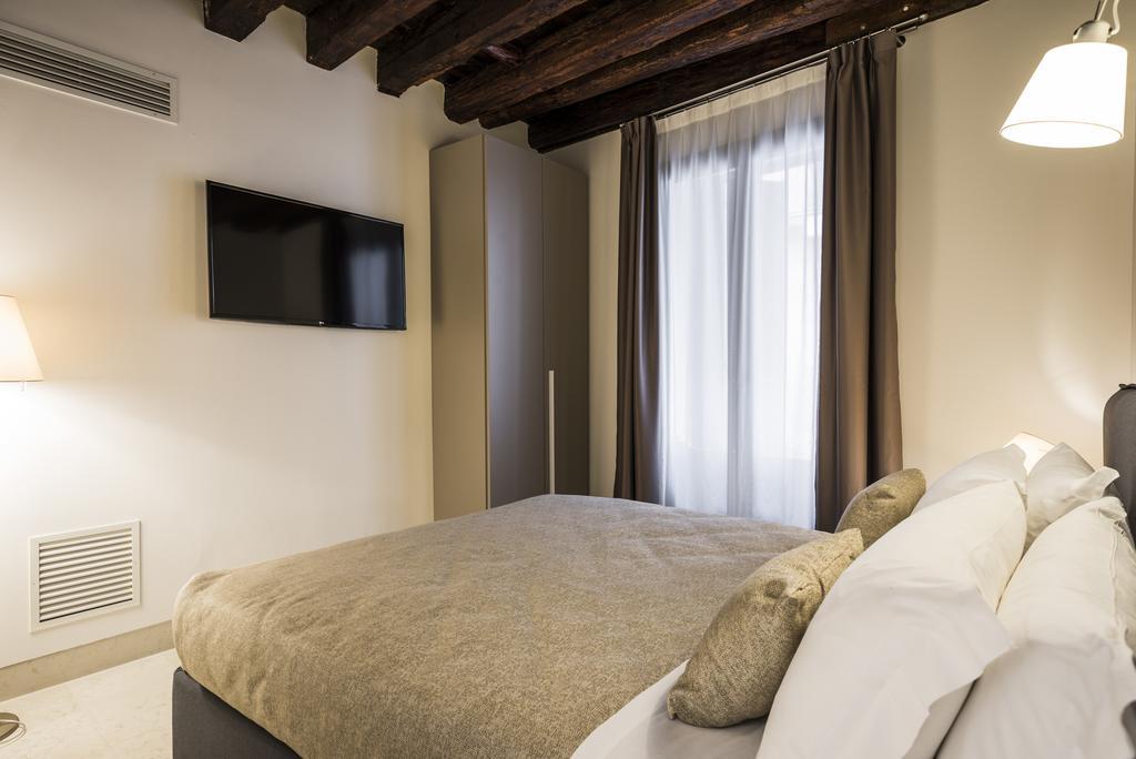 ונציה Myplace Campo Santa Margherita Apartments מראה חיצוני תמונה