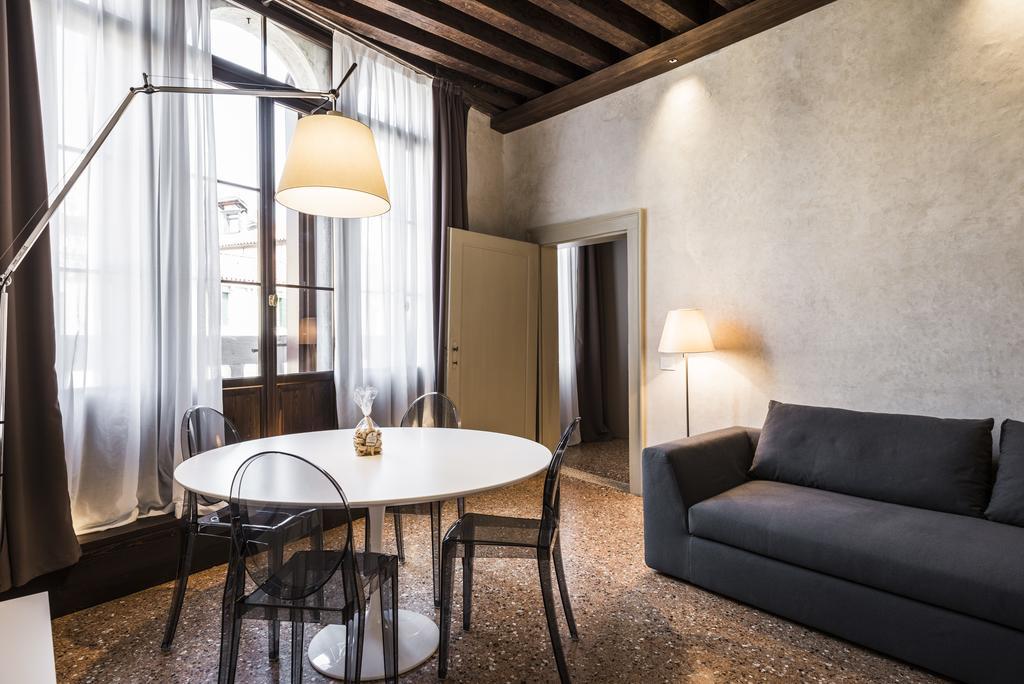 ונציה Myplace Campo Santa Margherita Apartments מראה חיצוני תמונה