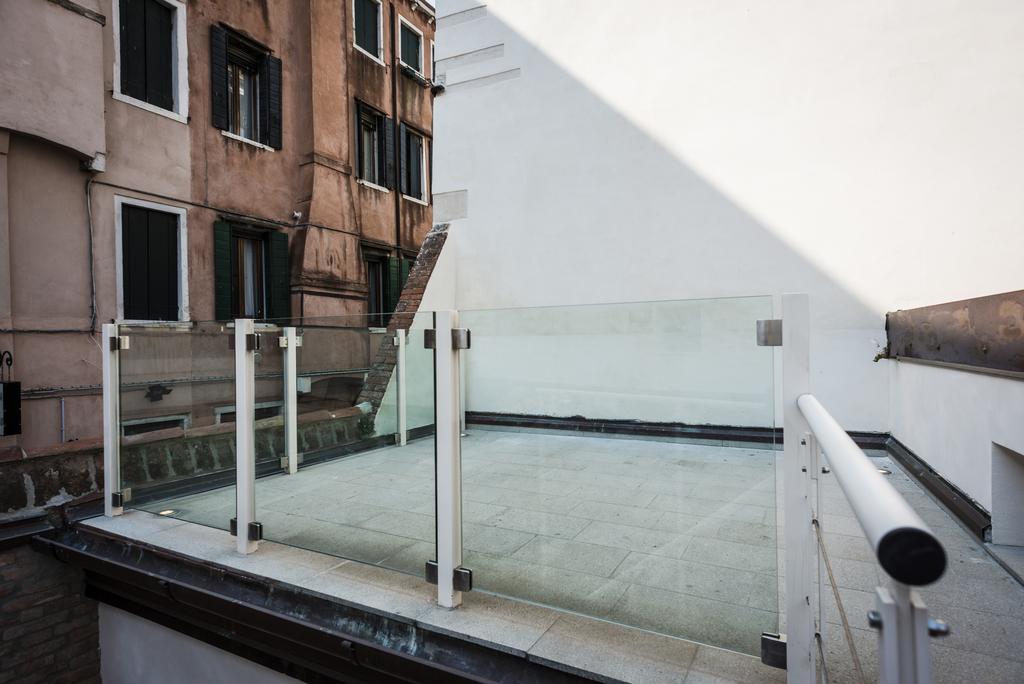 ונציה Myplace Campo Santa Margherita Apartments מראה חיצוני תמונה